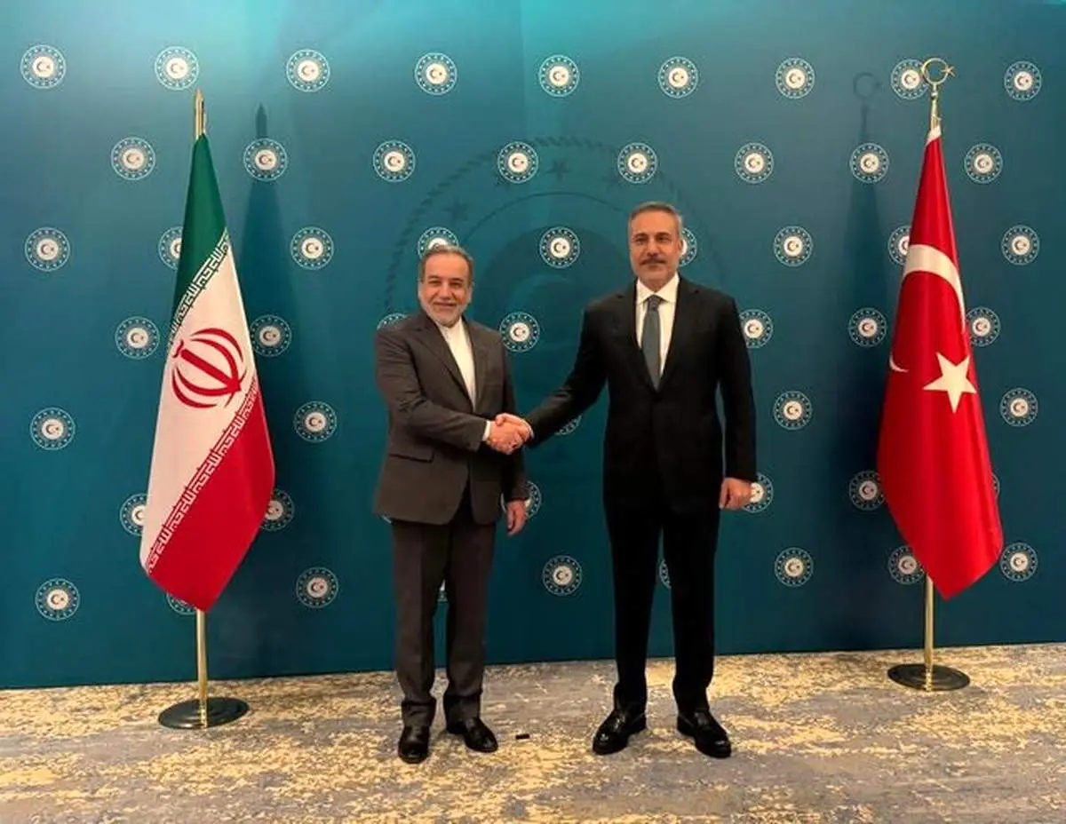 دیدار عراقچی و فیدان در استانبول 