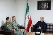 دیدار فرمانده کل ارتش با رئیس‌جمهور/ پزشکیان: ارتش با آمادگی عملیاتی بالا اقتدار دفاعی کشور را به نمایش گذاشت