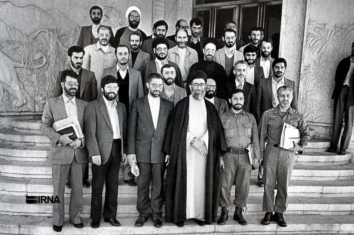 عکس دیده نشده از رهبری + ببینید 
