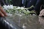 شوکه شدن خونواده مرد مرده از دیدن جسد کسی دیگر در قبر فرزندشان!