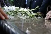 چرا باید سنگ قبر را‌ موقع زیارت بشوییم؟