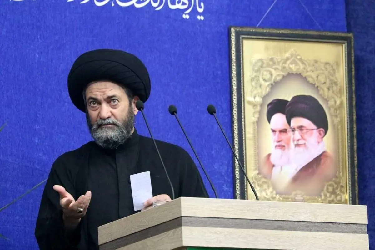 واکنش یک امام جمعه به شعار «زن زندگی آزادی»