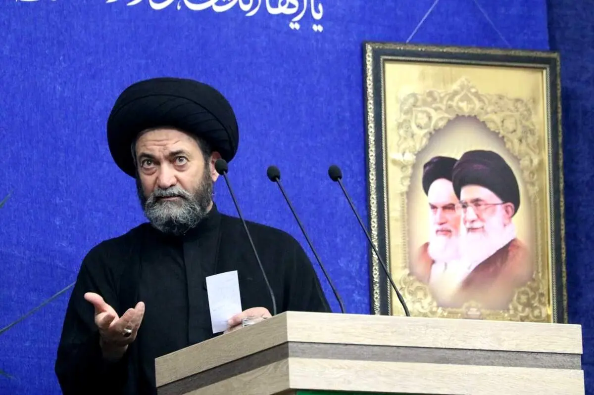 واکنش یک امام جمعه به شعار «زن زندگی آزادی»