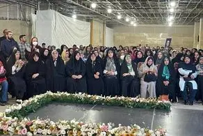 پروانه مافی در همایش زنان حامی پزشکیان: سیاست گذاری در حوزه آشتی با زنان باید مورد توجه باشد!