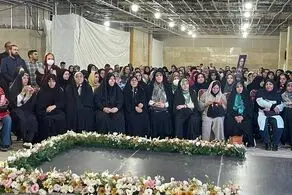 پروانه مافی در همایش زنان حامی پزشکیان: سیاست گذاری در حوزه آشتی با زنان باید مورد توجه باشد!