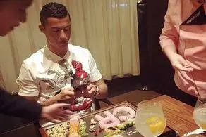 گران‌ترین غذای تاریخ که رونالدو و جنیفر لوپز آن را خوردند