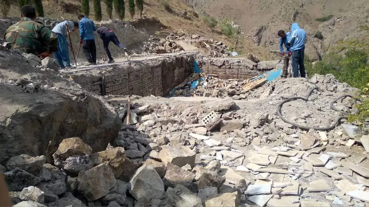 زمینخواری چهار هکتاری در روستای خوش آب و هوا