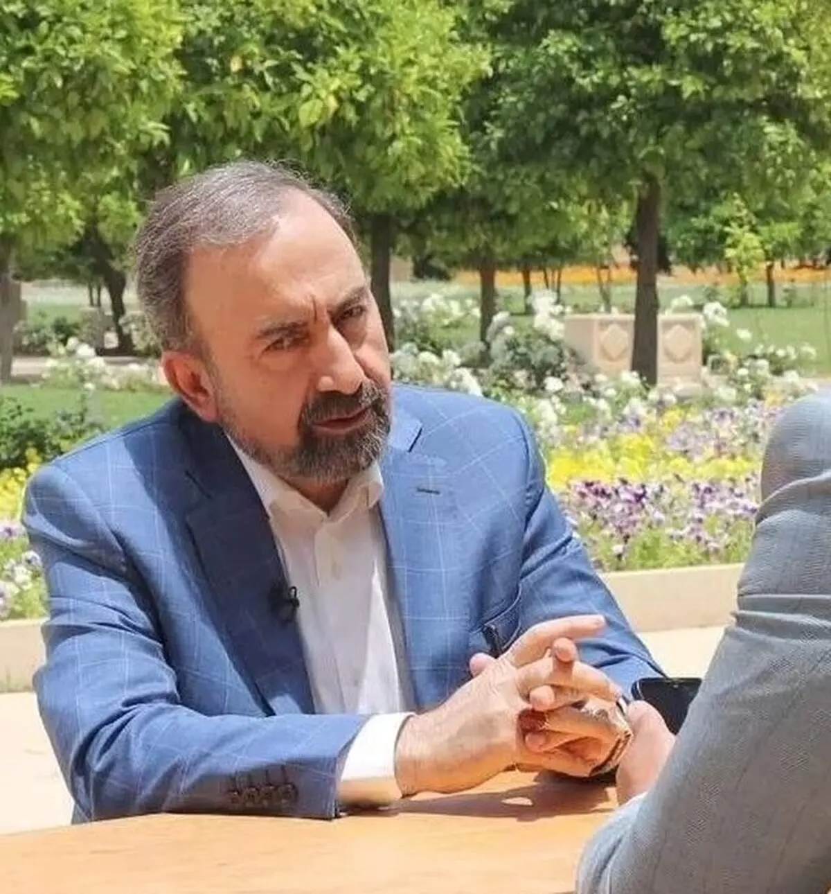  تغییر چهره حسن سلطانی مجری تلویزیون بعد ۳۵ سال در ۶۵ سالگی