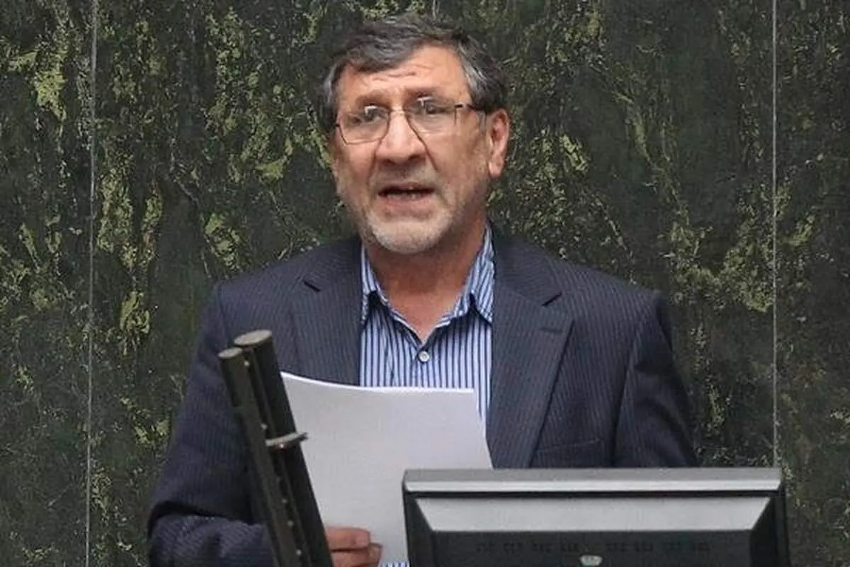 نماینده مجلس: خدایا دیگران با رهبر ما چه کردند که ما انقلابی شده‌ایم؟!