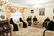 فرمانده کل سپاه با خانواده شهید ایرلو دیدار کرد