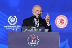 واکنش تند منوچهر متکی به بی تربیتی نماینده بحرین 