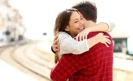 ۳ نشانه مهم رابطه عاشقانه که باید جدی گرفت