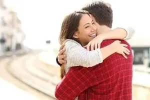 ۳ نشانه مهم رابطه عاشقانه که باید جدی گرفت