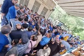 غوغا احمدی نژاد در میدان ۷۲ نارمک+ عکس 