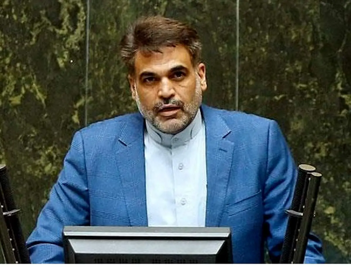 نماینده مجلس: اگر کسی ضرغامی را نقد کرده همیشه در مظان اتهام بوده است/ مسکوت گذاشتن استیضاح وزرا در مجلس 