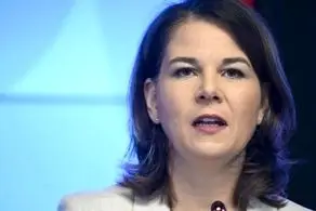 واکنش وزیر خارجه آلمان به دست ندادن الجولانی: او را از لبخند زیبایم محروم کردم!
