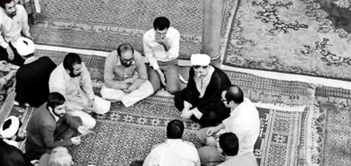نمایش خاموش کردن سیگار روی بدن دو نوجوان با هیپنوتیزم در حضور سران قوا