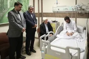 تصاویر دردناک از سقاب اصفهانی در سوگ درگذشت همسر و دخترش + عکس 