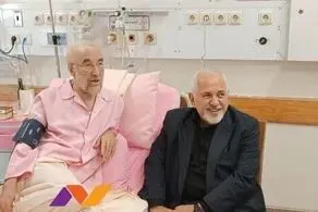 عیادت ظریف از خاتمی