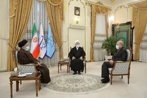 نشست هفتگی سران قوا به میزبانی رئیس قوه قضائیه برگزار شد 