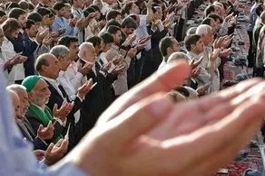اقدام عجیب و غریب در حاشیه نماز عید فطر علیه بی‌حجابی/ عکس