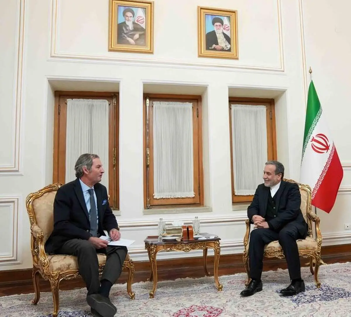 سفیر پرتغال در تهران با عراقچی خداحافظی کرد 