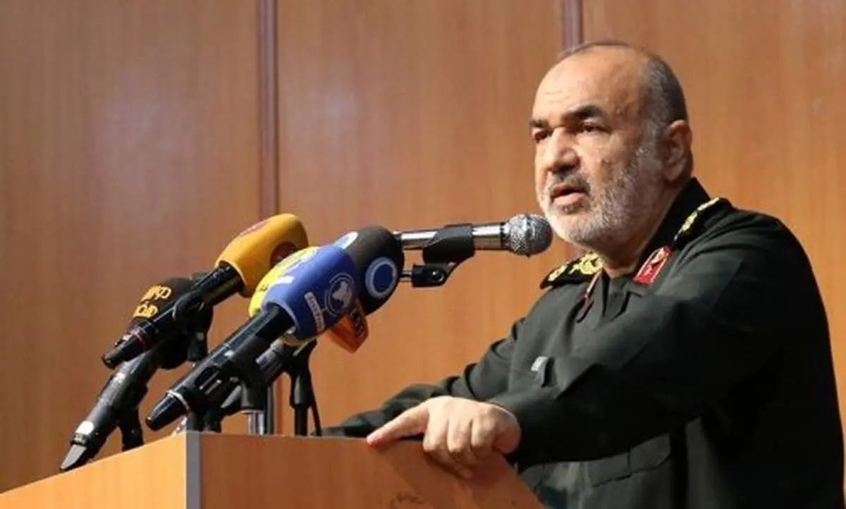 سردار سلامی: دنیای مستکبر تمرکز تبلیغاتی خویش را روی سپاه قرار داده است 