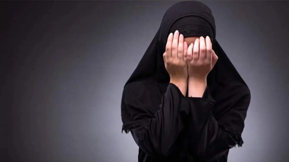 مزاحمت مرد میانسال بی‌آبرو برای زن جوان با صیغه‌نامه جعلی/ پیرمرد به دوستانم نظر حرامی داشت