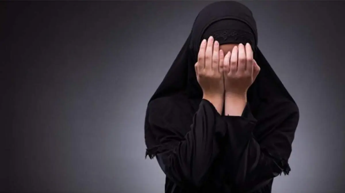 مزاحمت مرد میانسال بی‌آبرو برای زن جوان با صیغه‌نامه جعلی/ پیرمرد به دوستانم نظر حرامی داشت