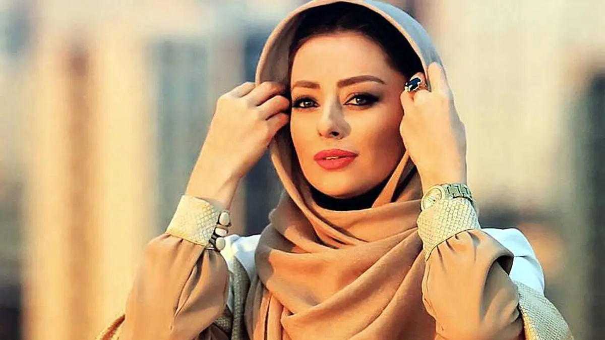 سر و وضع عجیب نفیسه روشن در دبی!/ عکس

