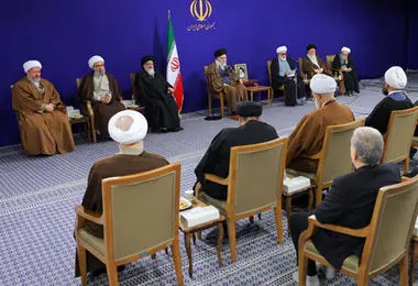 رهبر انقلاب: نامه آیت الله میلانی به امام(ره) در اوایل دهه ۴۰،یک سند معتبر تاریخی است