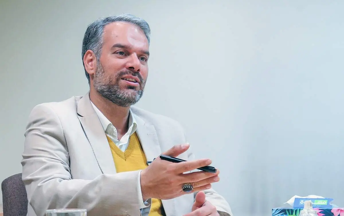 سخنان کوبنده نماینده مجلس: خودروسازان خیلی پدرسوخته و هفت خط روزگار هستند+ببینید 