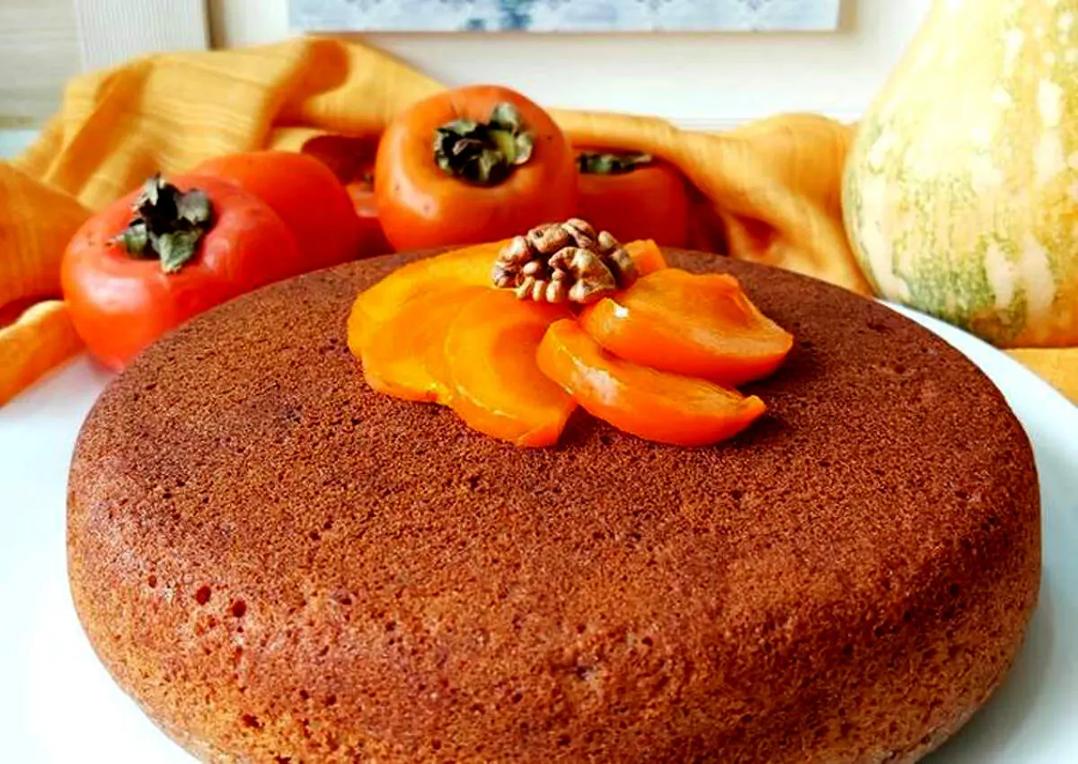 طرز تهیه کیک خرمالو با سس مخصوص
