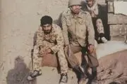 عکسی دیدنی از شهید سلیمانی با کفش آل استار + ببینید 