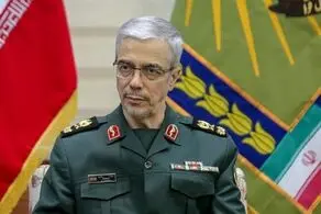 انتظار رئیس ستاد کل نیروهای مسلح از دانشجویان 