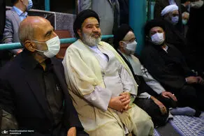 اعتدال شگفتی ساز دعایی/ سید محمد خاتمی و حسین شریعتمداری در یک قاب/ ببینید 