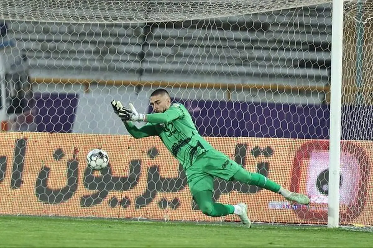 واکنش گندوز به حمله های استقلال خوزستان؛ گلر پرسپولیس رکورد زد