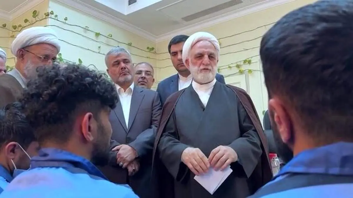 سؤالات فنی اژهای از سارقان| انتقاد رئیس قوه قضاییه از حکمی که در آن به یک سارق ارفاق شده
