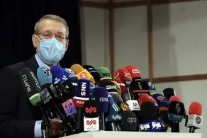 علی لاریجانی هم بالاخره آمد/چند اقدام نمایشی و سوپرمن بازی نمی‌توند مشکلات ایران را حل کند
