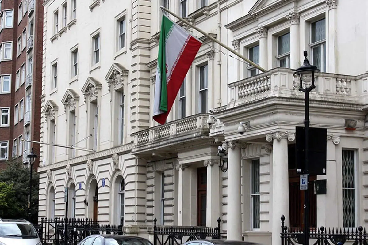 حادثه مقابل کنسولگری ایران در پاریس / ویدئو