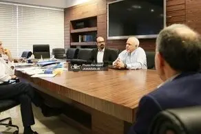 عکس جدید از ظریف و پزشکیان پیش از میزگرد سیاسی در تلویزیون + ببینید 