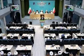 نمی‌توان با گرفتن، زدن یا تهدید، باور ساخت