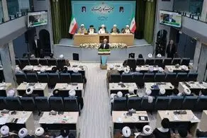 نمی‌توان با گرفتن، زدن یا تهدید، باور ساخت