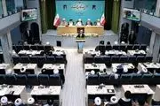 نمی‌توان با گرفتن، زدن یا تهدید، باور ساخت