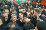 بازار داغ سلفی مردم با احمدی نژاد در زنجان + عکس 