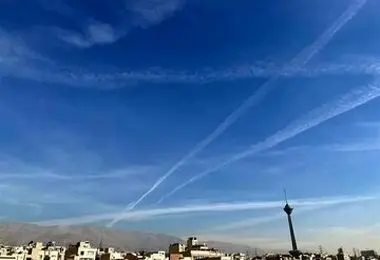 ماجرای ابرهای خطی در آسمان تهران چیست؟