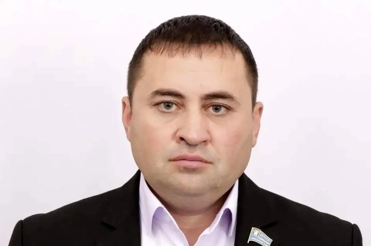 جسد یکی از نزدیکان پوتین در حیاط پیدا شد + عکس