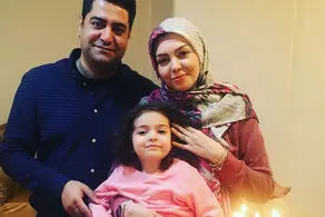 تصاویری از دختر بزرگ آزاده نامداری در سالگرد مادرش و بر سر مزار