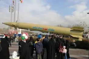نمایش موشک دارای قابلیت شلیک به سمت سرزمین‌های اشغالی