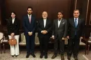 دیدار ظریف و اعضای اندیشکده مجمع امور خارجی عراق